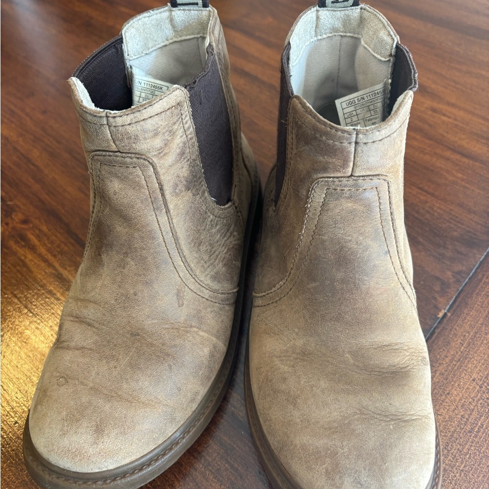 Size 2 Ugg boots